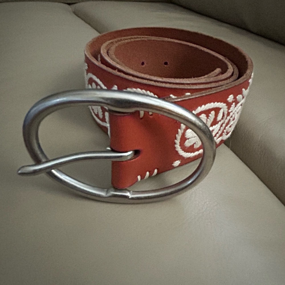 Lucky Brand Embroidery X-Large leather belt